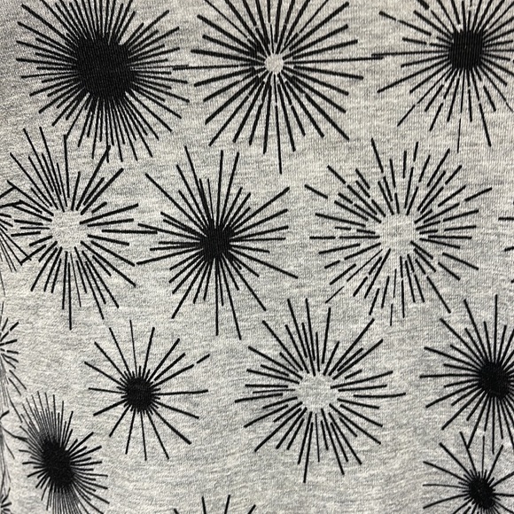 LuLaRoe Perfect T Gray Black Shirt Small EUC - Picture 2 of 10